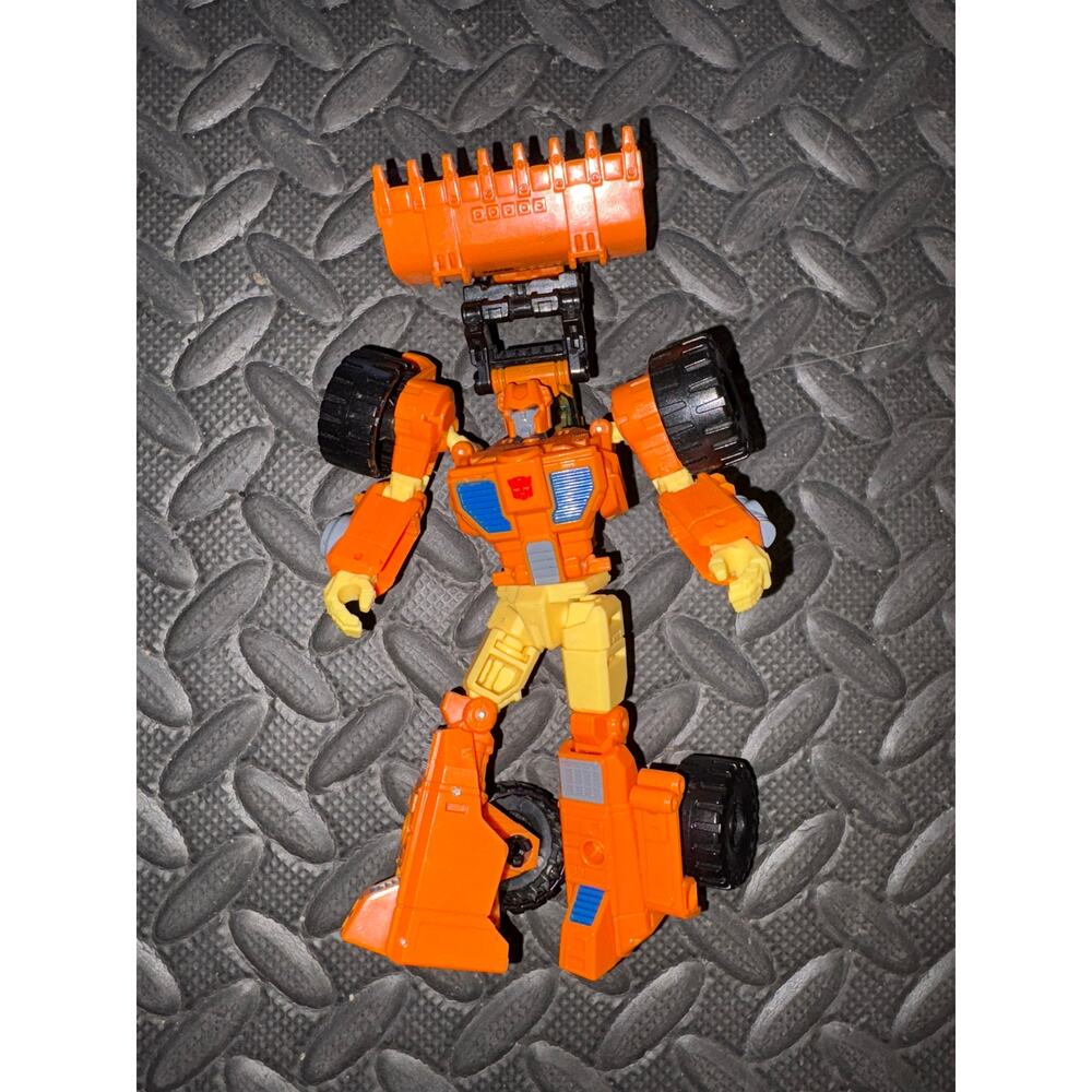 Transformers generations deluxe autobot scoop action figure 5.5